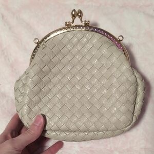 Elegant Beige/Tan Woven Clutch